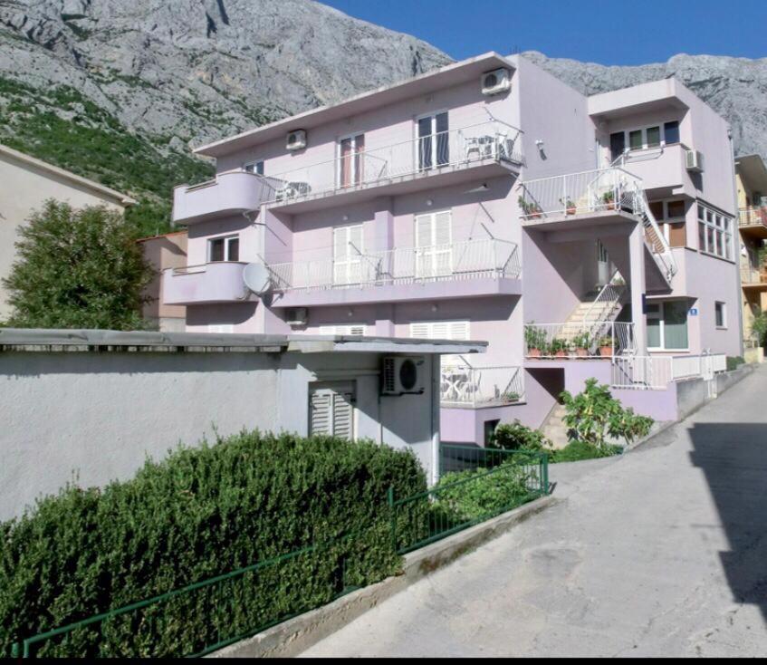 Apartman Lala Baška Voda Zewnętrze zdjęcie